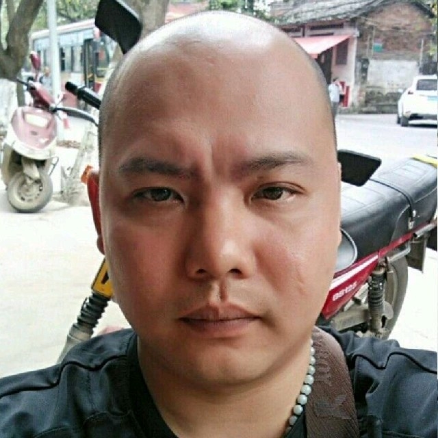 开心就好的第三张照片--桂平认干亲服务网